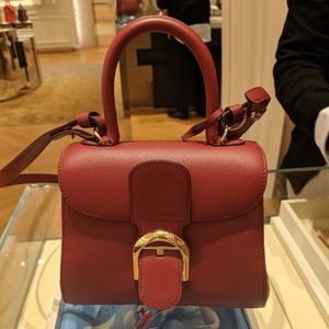 Meet your Posher, Minnie